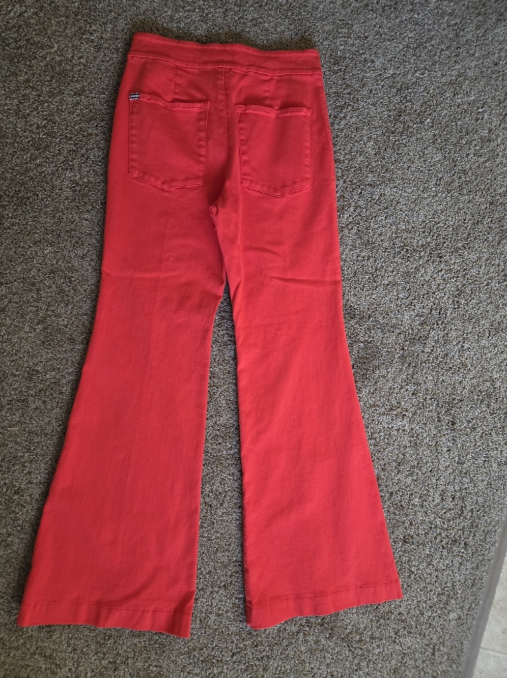 Alice + Olivia Bright Red Flared Jeans - Picture 7 of 9